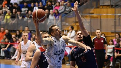 Баскетболисты «Челбаскета» взяли реванш у «Барнаула» в Суперлиге