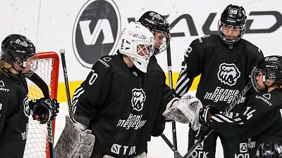 Хоккейная команда «Белые медведицы» заняла пятое место в регулярном чемпионате ЖХЛ