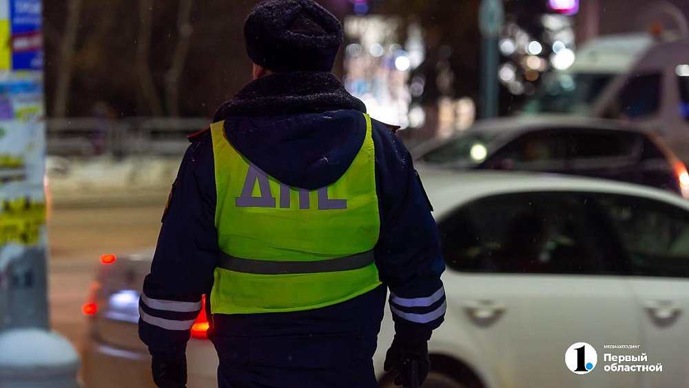 В Чурилово пьяный водитель устроил массовое ДТП во дворе