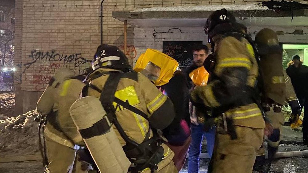 Пожилая женщина погибла на пожаре в квартире в Миассе