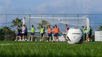 Зажигать в золоте — футбольный клуб «Челябинск» начинает борьбу за Первую лигу