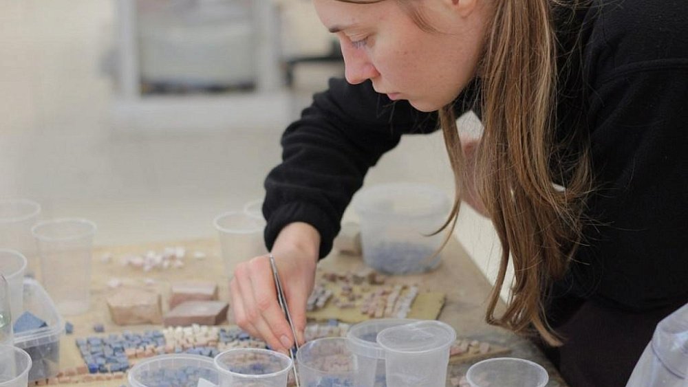 В челябинском кафедральном соборе начали монтировать мозаику