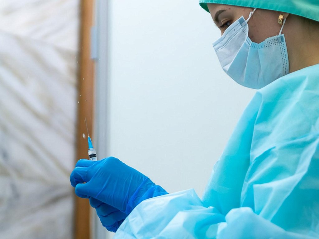 До какого возраста можно делать прививку от ВПЧ