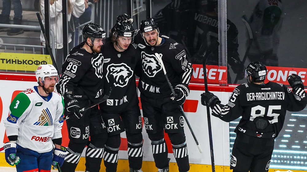 Хоккейный клуб «Трактор» выиграл у «Салавата Юлаева» и вышел вперед в серии плей‑офф