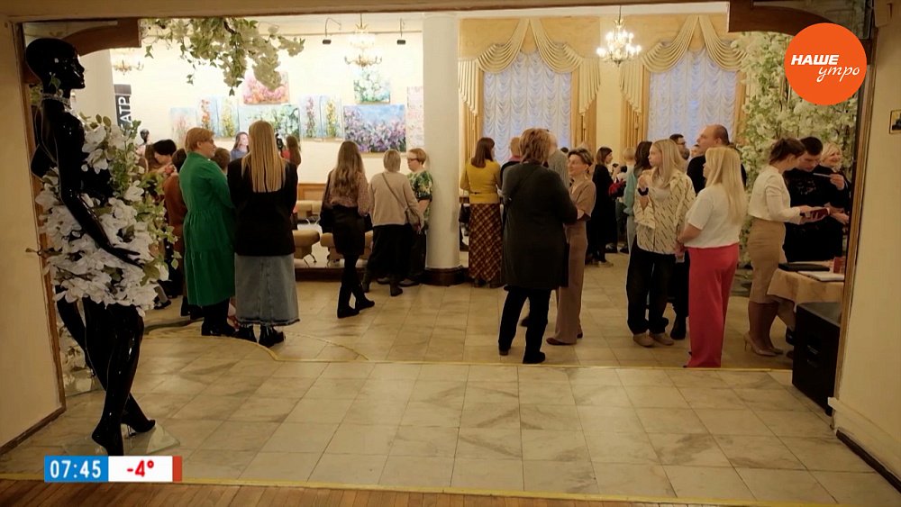 Вечер искусства и моды в сюжете «Весна в Камерном театре»