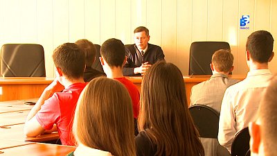 Глава Миасса провел встречу с инициативной молодежью