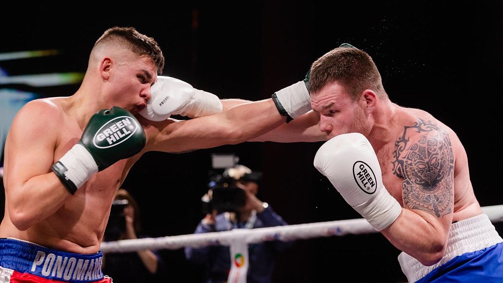 Боксер Константин Пономарев выиграл «Битву на Урале» в Челябинске