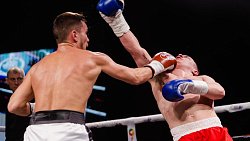 Боксер Константин Пономарев выиграл «Битву на Урале» в Челябинске