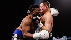 Боксер Константин Пономарев выиграл «Битву на Урале» в Челябинске