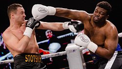 Боксер Константин Пономарев выиграл «Битву на Урале» в Челябинске