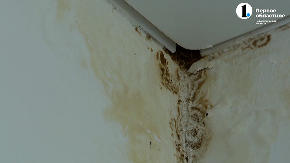 В многоквартирные дома Челябинска вместе с теплой погодой пришла и вода