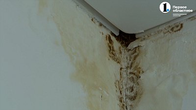 В многоквартирные дома Челябинска вместе с теплой погодой пришла и вода