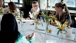 Алексей Текслер встретился с многодетными мамами на творческом мастер-классе