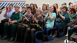 Женам и матерям военнослужащих из Челябинской области устроили предпраздничную фотоссесию