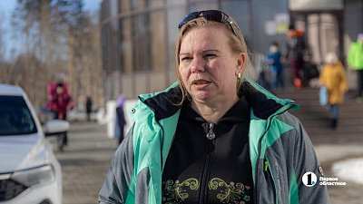 Челябинская таксистка стала личным водителем для детей с онкологией