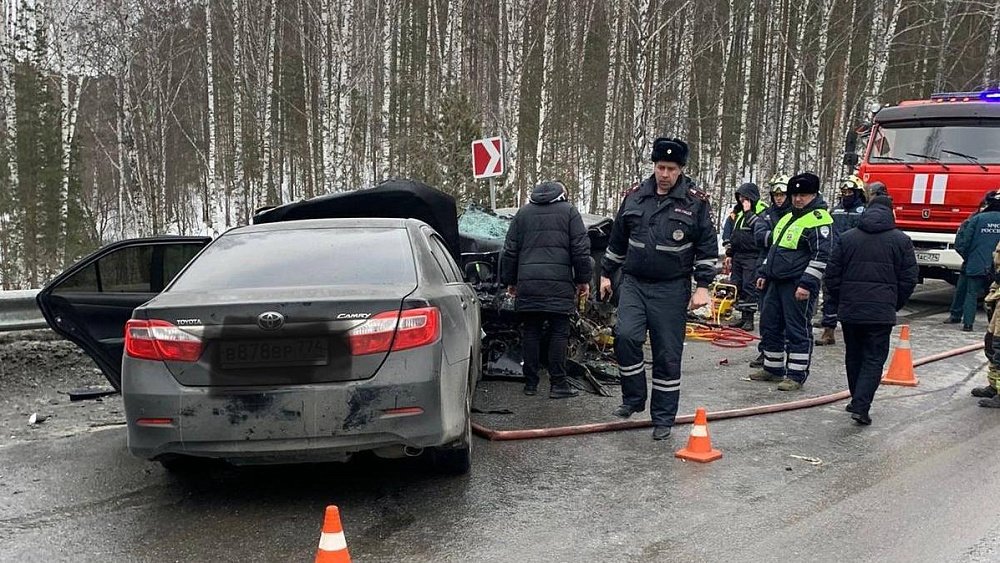 Два человека погибли в лобовом ДТП на трассе в Челябинской области