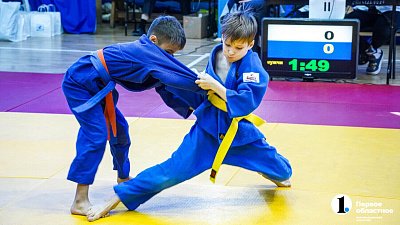 В дзюдо один шанс может изменить все — фоторепортаж с детского турнира в Челябинске