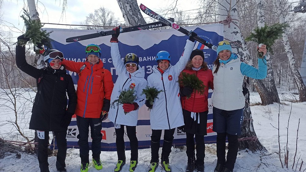 Магнитогорские спортсменки выиграли командную гонку по ски‑альпинизму