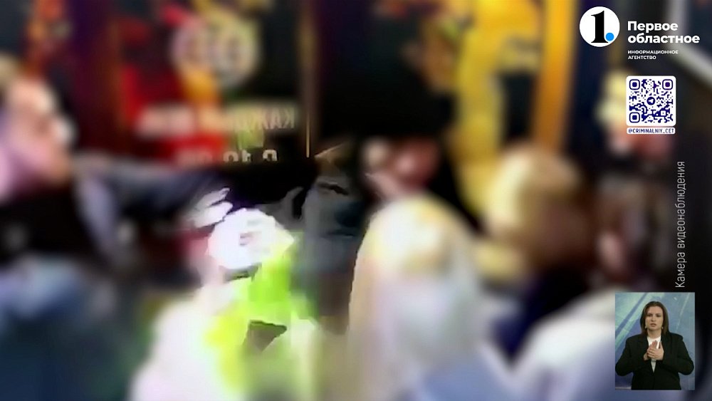 В Челябинске мужчина сломал нос сотруднице бара