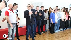 Алексей Текслер открыл физкультурно-оздоровительный комплекс в Долгодеревенском