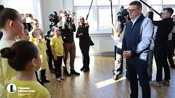 Алексей Текслер открыл физкультурно-оздоровительный комплекс в Долгодеревенском