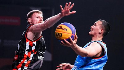 В Челябинске тепло встречают, но очень жестко играют в баскетбол