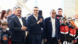 Алексей Текслер открыл в Уйском физкультурно-оздоровительный комплекс с бассейном