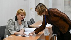 «Голосовать — это традиция». Как принимают участие в выборах президента челябинцы