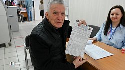 «Голосовать — это традиция». Как принимают участие в выборах президента челябинцы