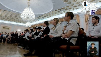 Алексей Текслер встретился с участниками Движения Первых