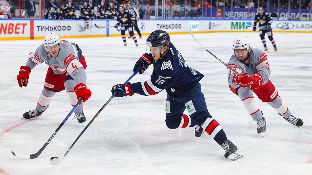 Хоккей авангард. 12 канал прямой эфир хоккей авангард сегодня. Авангард игра. Кхл авангард металлург. Авангард металлург мг.