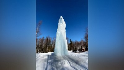 В нацпарке «Зюраткуль» начал таять ледяной фонтан