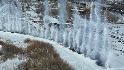 В Челябинской области ослабили лед на реке Нижний Тогузак