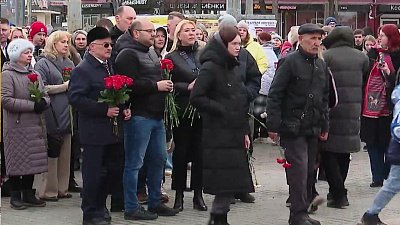 Представители Общественной палаты Челябинской области принесли цветы к мемориалу в память о погибших в «Крокусе»