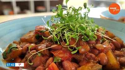 Лобио с фасолью и баклажанами в рубрике «Завтрак с шеф-поваром» Лобио с фасолью и баклажанами в рубрике «Завтрак с шеф-поваром»