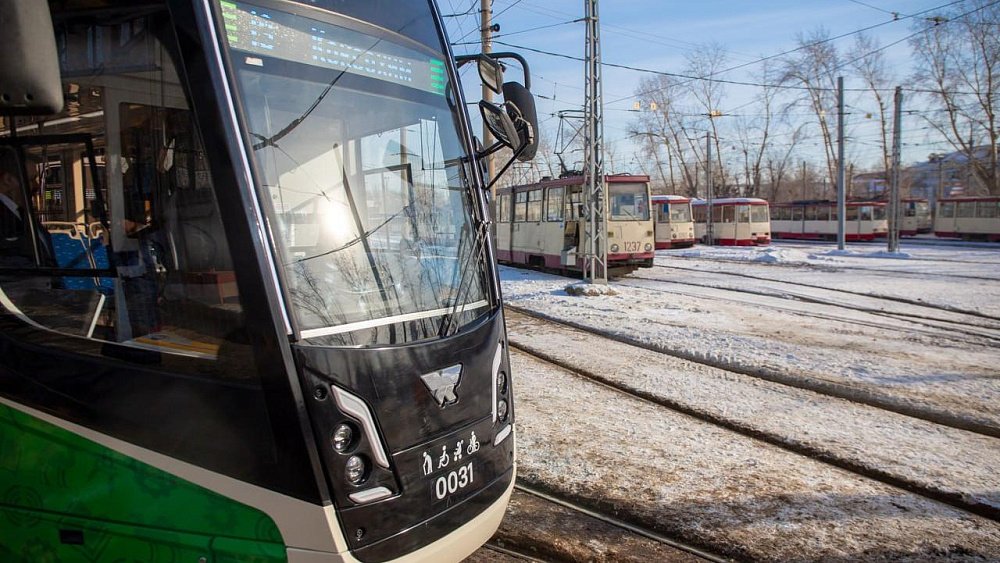 Водителям челябинских трамваев и троллейбусов повысят зарплату