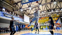 Баскетбольное южноуральское дерби: «Челбаскет» победил, «Металлург» не проиграл