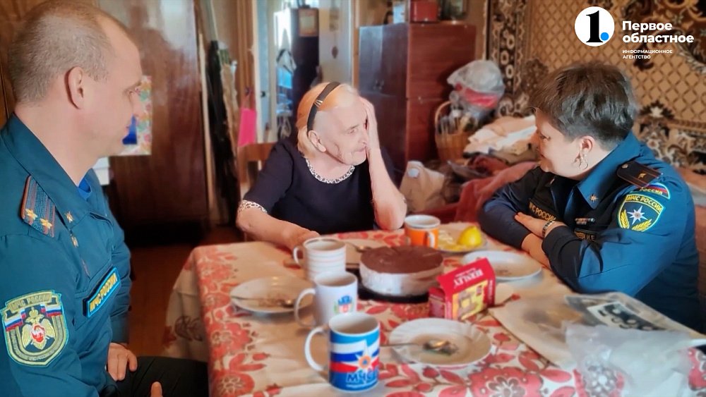 Ветеран пожарной охраны отправила бойцам помощь