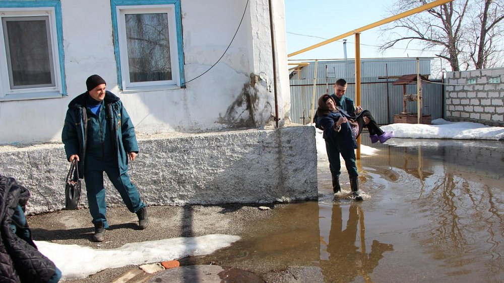 Режим повышенной готовности из‑за паводка введен в двух районах Челябинской области