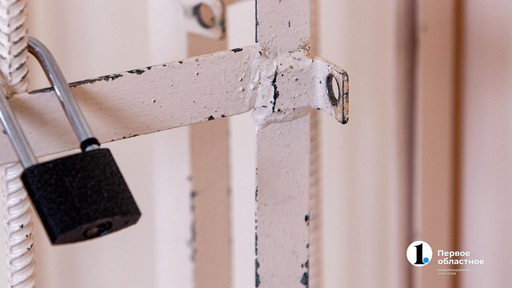 В Челябинске восьмерых участников ОПГ осудили за вымогательство 4,7 млн у детей‑сирот