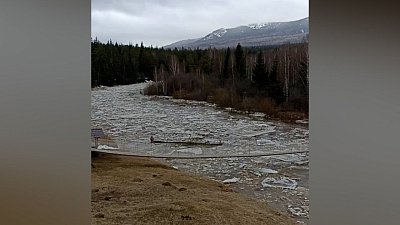 На реке Юрюзань начался ледоход