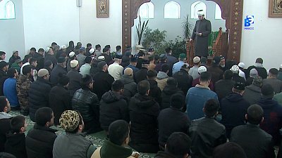 Миасские мусульмане завершают пост молитвой