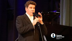 Денис Мацуев взял челябинцев в музыкальное путешествие «От классики до джаза»