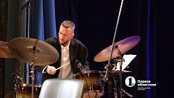 Денис Мацуев взял челябинцев в музыкальное путешествие «От классики до джаза»