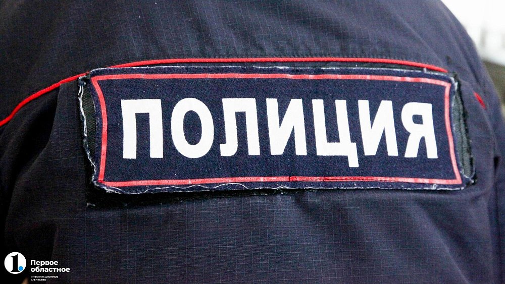 Двое полицейских в Сосновском районе за деньги помогали мигрантам с документами на пребывание в РФ