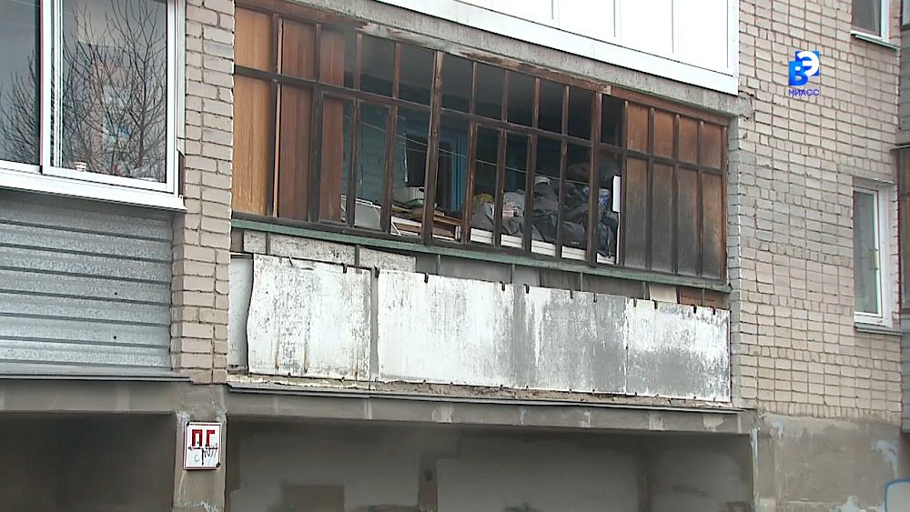 Свалка в квартире соседа не дает жить целому подъезду