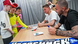 Футболистов «Челябинска» проверили на знание истории клуба