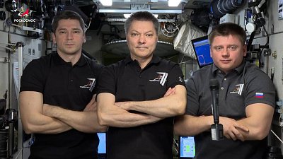 Поздравление с Днем космонавтики с Международной космической станции