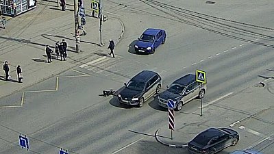 В Челябинске на Комсомольском проспекте машина сбила ребенка на самокате