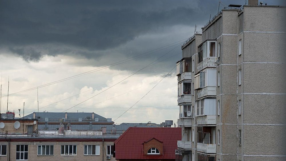 Атмосферные фронты большого циклона с севера УрФО обеспечат дождливую погоду в Челябинской области